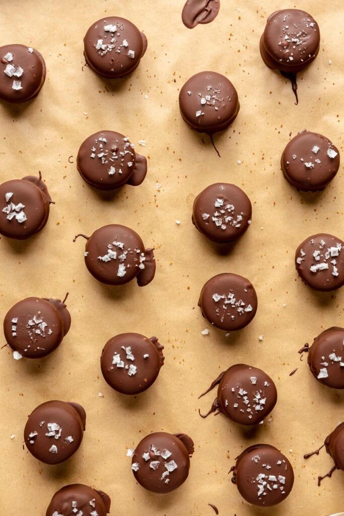 Ev Yapımı Glutensiz Tagalong Kurabiyeleri: Çikolata ve Fıstık Ezmesi Şöleni!